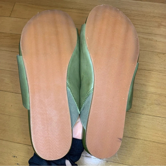 SoftWalk Corsica Sandal in Dark Olive - Size 6.5W - Picture 10 of 11